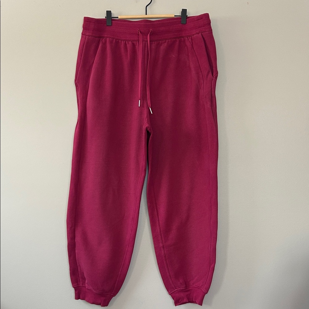 Lululemon Scuba Relaxed Fit High Rise Jogger Sweatpant Pomegranate Size‎ 14